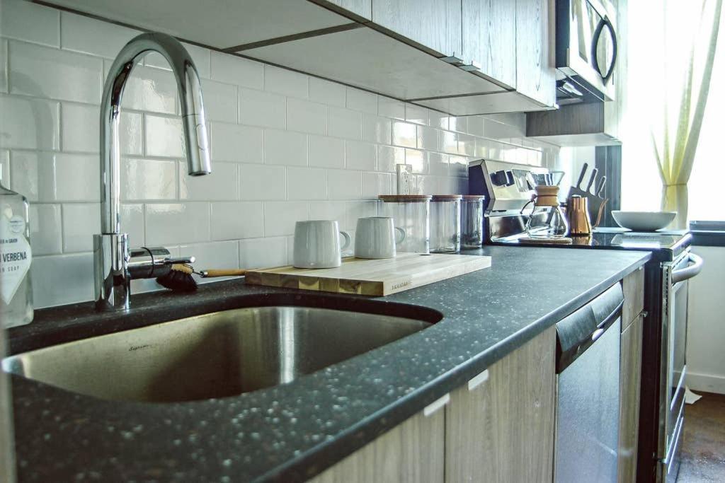 Rail Park Downtown Studio, Amazing Views, Contactless Check-In Philadelphia Luaran gambar
